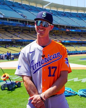 Image post by @Mariners on Twitter