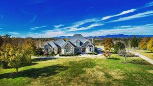 Image post by @christiesrealestate on Instagram