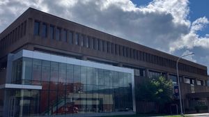 Image post by @newhousesu on Instagram