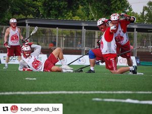 Image post by @washeduplaxbros on Instagram