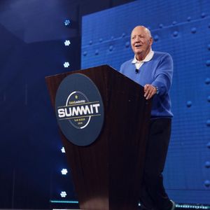 Image post by @daveramsey on Instagram
