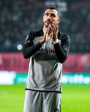 Image post by @azalkmaar on Instagram