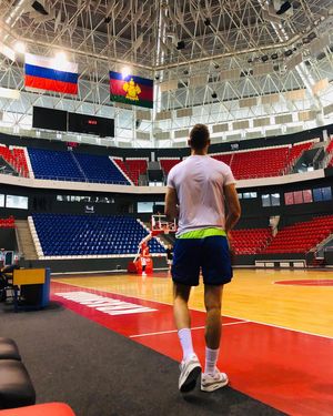 Image post by @samdek7 on Instagram
