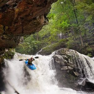 Image post by @nicktroutmankayak on Instagram