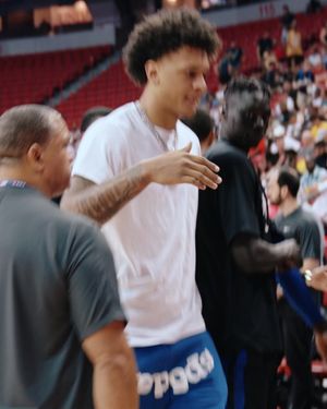 Video post by @nbatv on Twitter