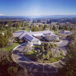 Image post by @christiesrealestate on Instagram