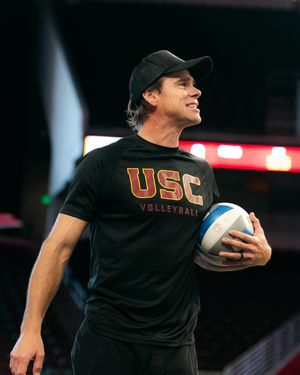 Image post by @uscwomensvolley on Instagram