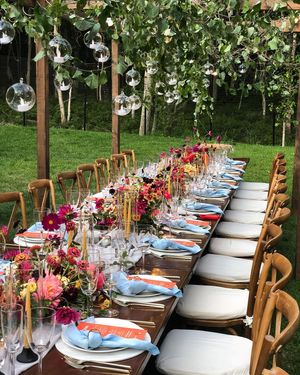 Image post by @theknot on Instagram