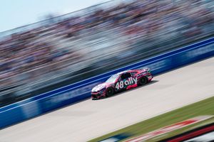 Image post by @TeamHendrick on Twitter