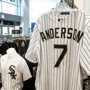 Image post by @whitesoxstore on Instagram