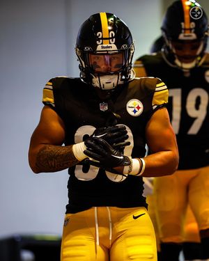 Image post by @lossteelers on Instagram
