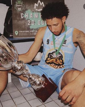 Image post by @d2hoopstoo on Instagram