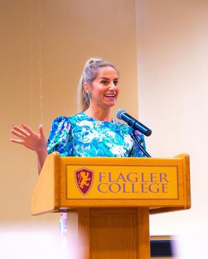 Image post by @pinkstork on Instagram