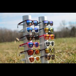 Image post by @faroutsunglasses on Instagram
