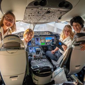 Image post by @united on Instagram