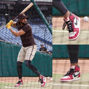 Image post by @MLBLife on Twitter