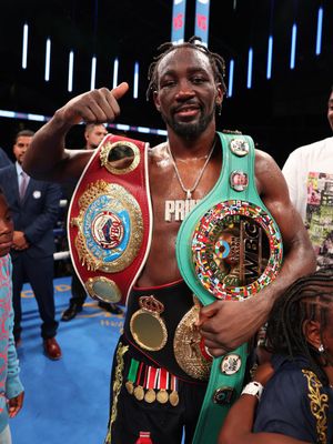 Image post by @MatchroomBoxing on Twitter