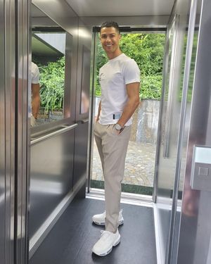 Image post by @cristiano on Instagram