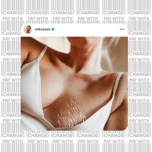 Image post by @si_swimsuit on Instagram