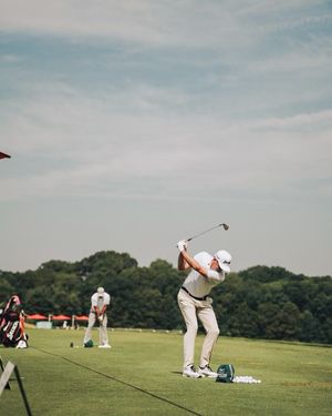 Image post by @commongolf on Instagram