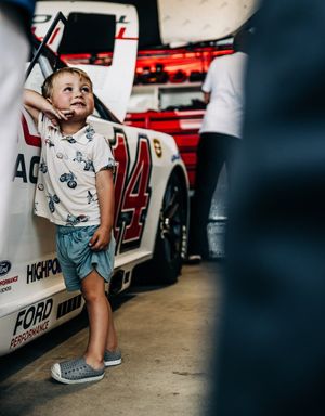 Image post by @StewartHaasRcng on Twitter