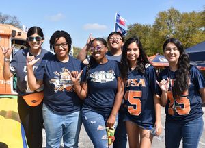 Image post by @utsastudents on Instagram