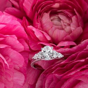 Image post by @helzbergdiamonds on Instagram