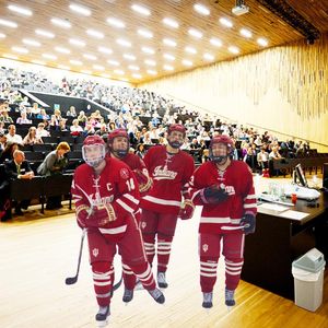 Image post by @hockeyatiu on Instagram