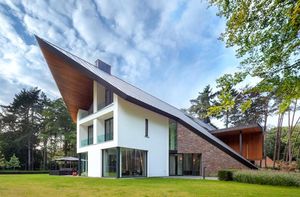 Image post by @christiesrealestate on Instagram
