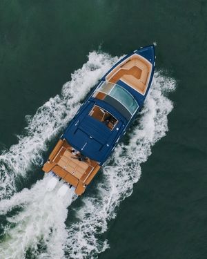 Image post by @aviaraboats on Instagram