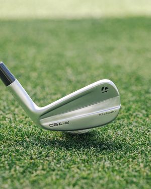 Image post by @taylormade_golf_japan on Instagram
