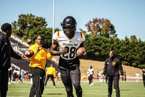 Image post by @gramblingathletics on Instagram