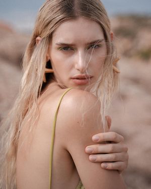 Image post by @zeta_chetzaki_mua on Instagram