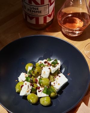 Image post by @unefemmewines on Instagram