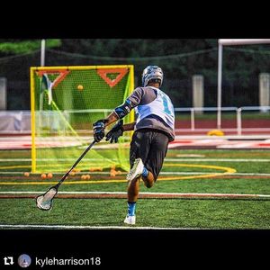 Image post by @stxmlax on Instagram