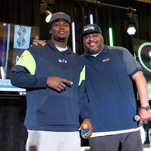 Image post by @seahawkslegends on Instagram