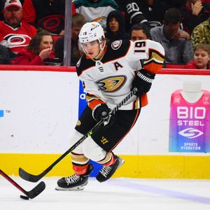 Image post by @AnaheimDucks on Twitter