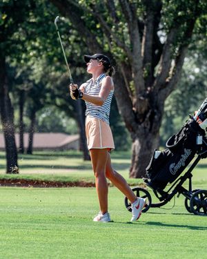 Image post by @cowgirlgolf on Instagram