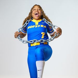 Image post by @hofstrasoftball on Instagram