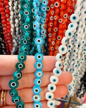 Image post by @beadcache on Instagram