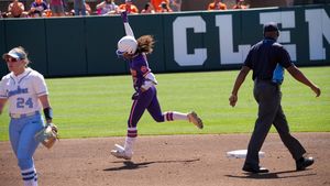 Image post by @clemsonsoftball on Instagram