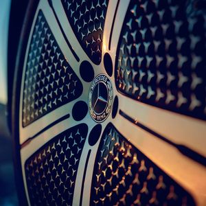 Image post by @mercedesbenz on Instagram