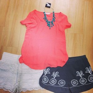 Image post by @shopoutoftown on Instagram
