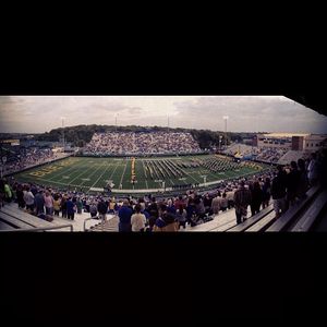 Image post by @udbluehens on Instagram