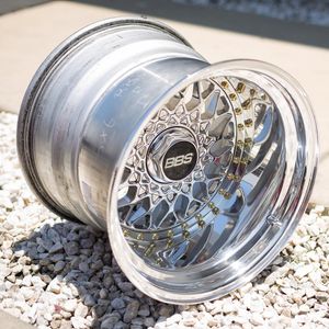 Image post by @threepiece.us on Instagram