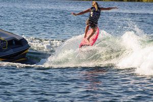 Image post by @ashleykiddsurf on Instagram
