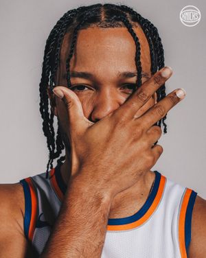Image post by @nyknicks on Twitter