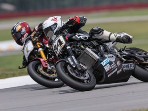 Image post by @motoamerica on Instagram