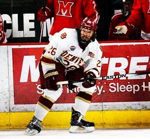 Image post by @du_hockey on Instagram