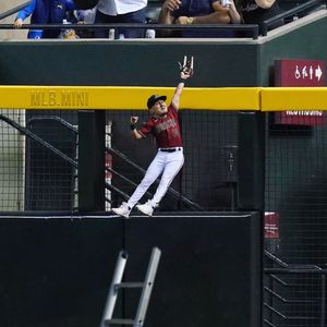 Image post by @mlb.mini on Instagram